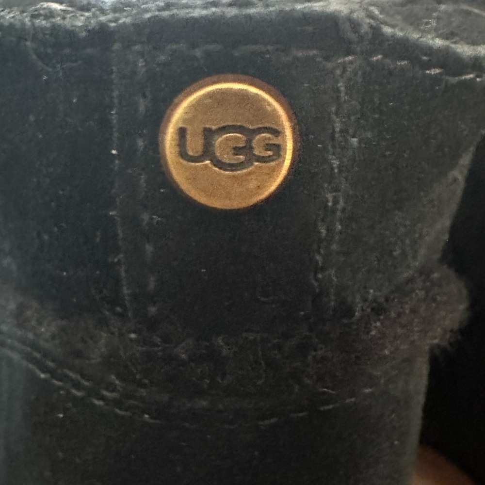 NWOT UGG Women’s Kasen Black Suede Heeled Bootie - Picture 8 of 10